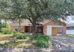 Bank Foreclosures in RAYMONDVILLE, TX