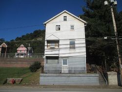 Bank Foreclosures in CREIGHTON, PA