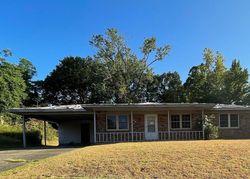 Bank Foreclosures in VICKSBURG, MS