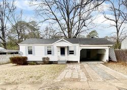 Bank Foreclosures in BASTROP, LA