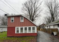 Bank Foreclosures in BREWERTON, NY