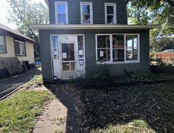 Bank Foreclosures in PEKIN, IL