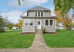 Bank Foreclosures in CLARENCE, IA