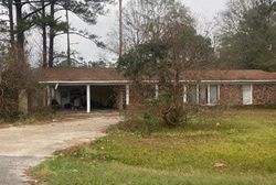 Bank Foreclosures in LAUREL, MS