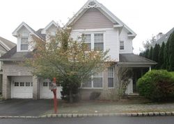 Bank Foreclosures in OAKLAND, NJ