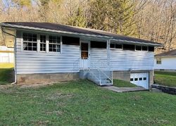 Bank Foreclosures in NEW MARTINSVILLE, WV