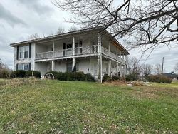 Bank Foreclosures in FOUNTAIN RUN, KY