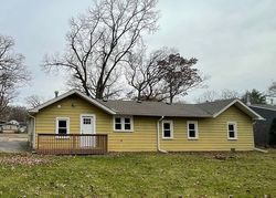 Bank Foreclosures in SPRING GROVE, IL