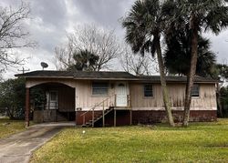 Bank Foreclosures in FERNANDINA BEACH, FL