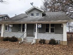 Bank Foreclosures in POCAHONTAS, IL