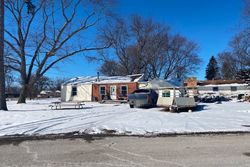 Bank Foreclosures in SPRING GROVE, IL