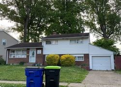 Bank Foreclosures in CLAYMONT, DE