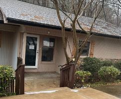Bank Foreclosures in HOT SPRINGS VILLAGE, AR