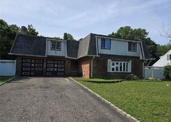 Bank Foreclosures in BELLPORT, NY