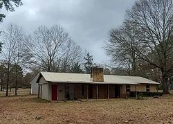 Bank Foreclosures in MAUD, TX