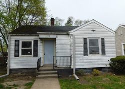 Bank Foreclosures in BENTON HARBOR, MI