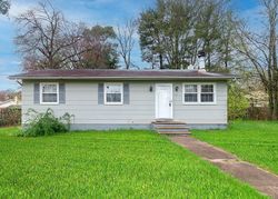 Bank Foreclosures in CLAYTON, NJ