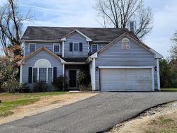 Bank Foreclosures in BROOKFIELD, CT