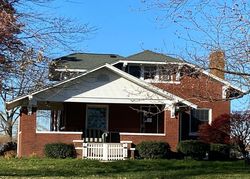 Bank Foreclosures in VILLA GROVE, IL