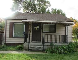 Bank Foreclosures in WARREN, MI