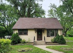 Bank Foreclosures in HAZEL CREST, IL
