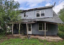 Bank Foreclosures in EAST ALTON, IL