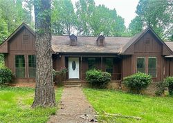 Bank Foreclosures in CENTREVILLE, AL