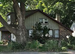 Bank Foreclosures in STERLING, IL