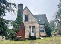 Bank Foreclosures in LONGVIEW, WA