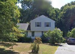 Bank Foreclosures in WINDSOR, CT