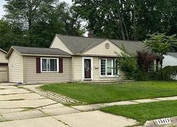 Bank Foreclosures in LIVONIA, MI