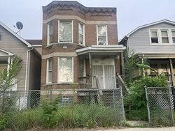 Bank Foreclosures in CHICAGO, IL