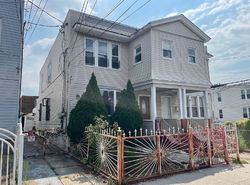 Bank Foreclosures in WOODHAVEN, NY