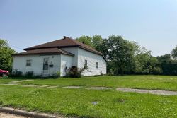 Bank Foreclosures in SULLIVAN, IN