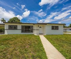 Bank Foreclosures in OPA LOCKA, FL