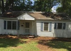 Bank Foreclosures in CHERAW, SC