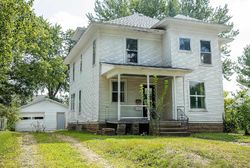 Bank Foreclosures in CEDAR FALLS, IA