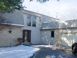 Bank Foreclosures in MACOMB, IL