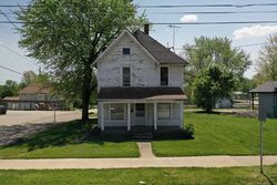 Bank Foreclosures in HUNTINGTON, IN