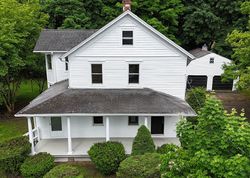 Bank Foreclosures in NEW MILFORD, CT