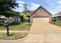 Bank Foreclosures in BROKEN ARROW, OK