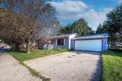 Bank Foreclosures in WINDOM, MN