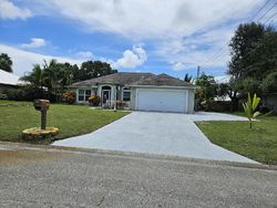 Bank Foreclosures in VERO BEACH, FL