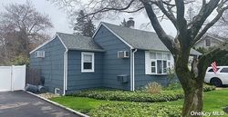 Bank Foreclosures in LOCUST VALLEY, NY