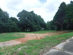 Bank Foreclosures in WAYNESBORO, GA