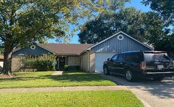 Lions Gate Dr, Humble, TX