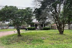 E Southland Ave, Alvin, TX