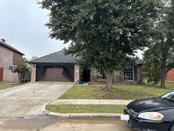 Creek Point Ln, Arlington, TX