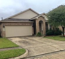 Flagstone Walk Way, Houston, TX