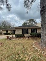 Sunny Ridge Dr, Houston, TX